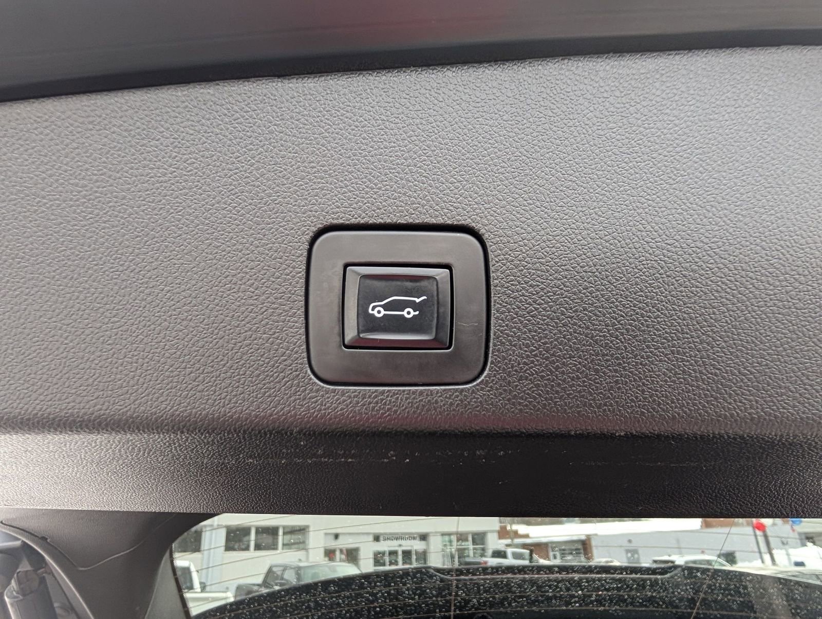 Used 2022 Buick Encore GX Select w/ Sport Touring Package image 23