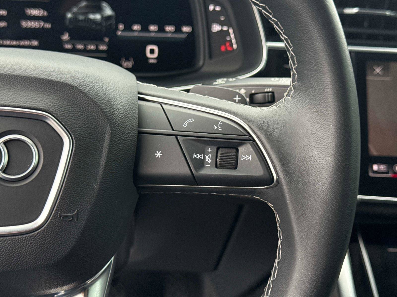 Used 2023 Audi Q8 Prestige image 30