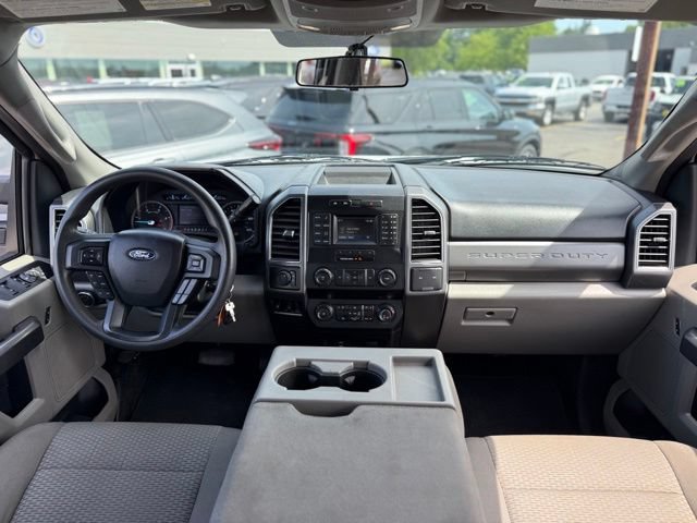 Used 2019 Ford F250 XLT AWD/4WD image 2