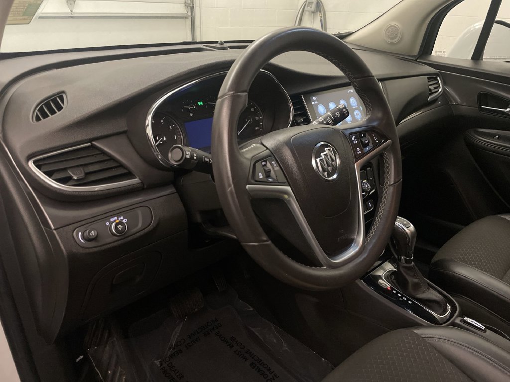 Used 2021 Buick Encore Preferred AWD/4WD image 4