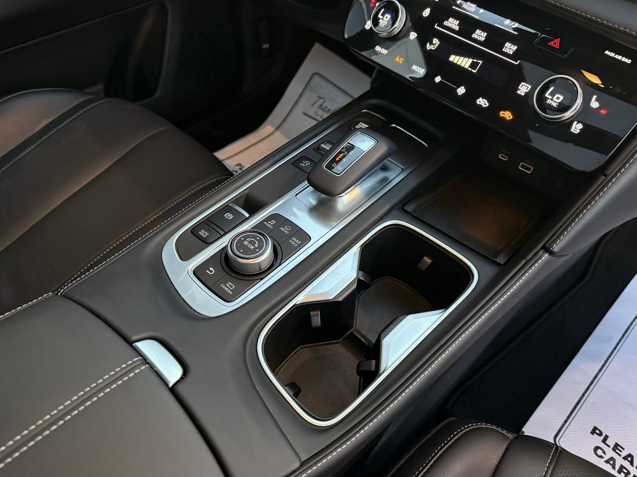 Used 2025 INFINITI QX60 Luxe w/ Black Edition image 22