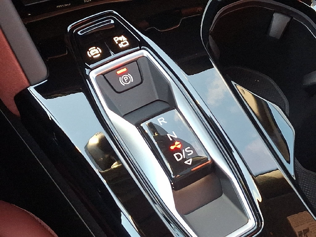 Used 2025 Audi SQ5 Premium Plus AWD/4WD image 7
