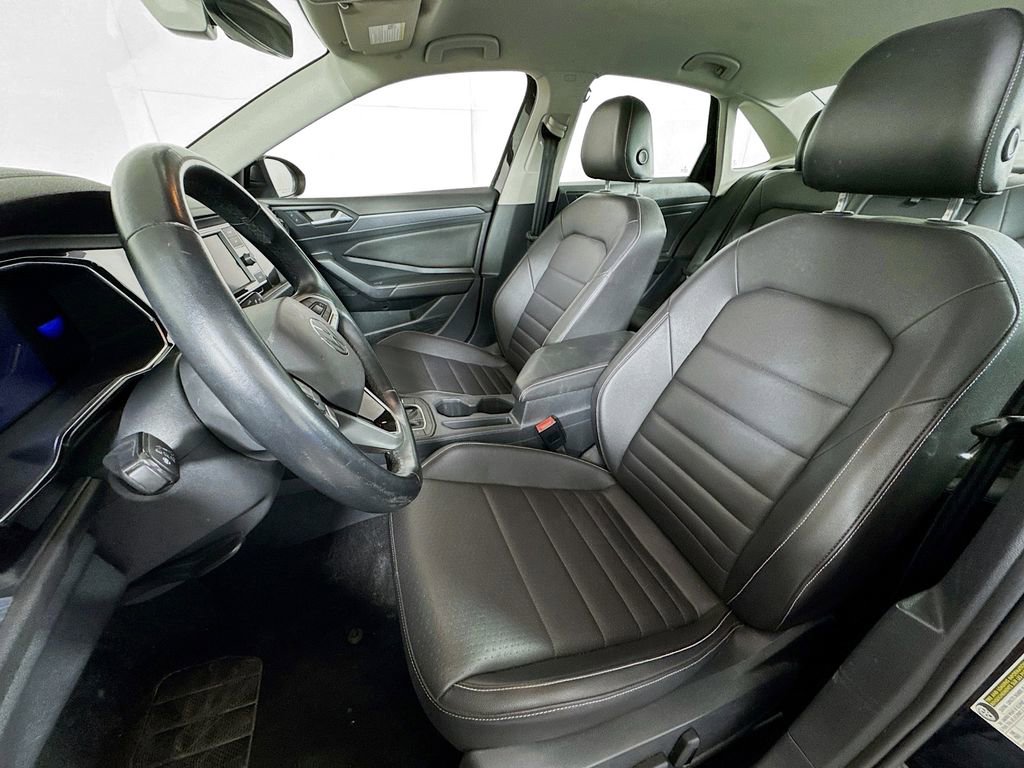 Used 2024 Volkswagen Jetta SE FWD image 20
