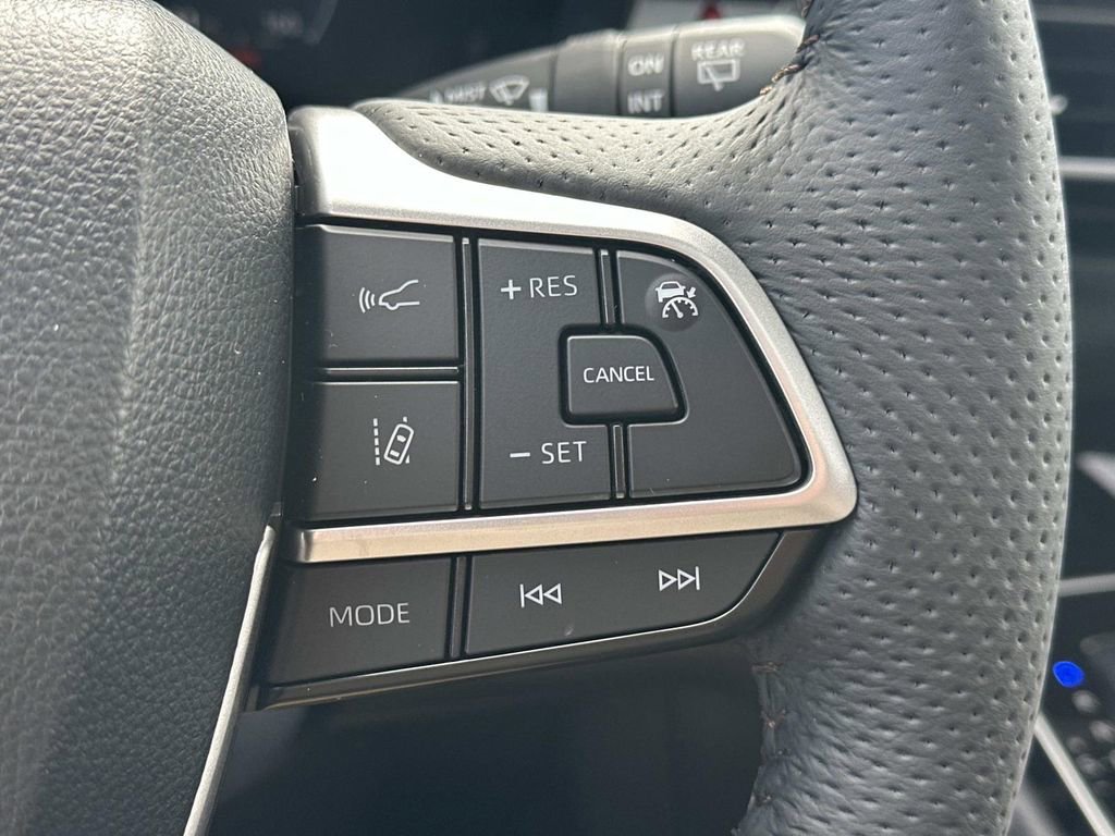 New 2026 Toyota Sienna Platinum AWD/4WD image 24