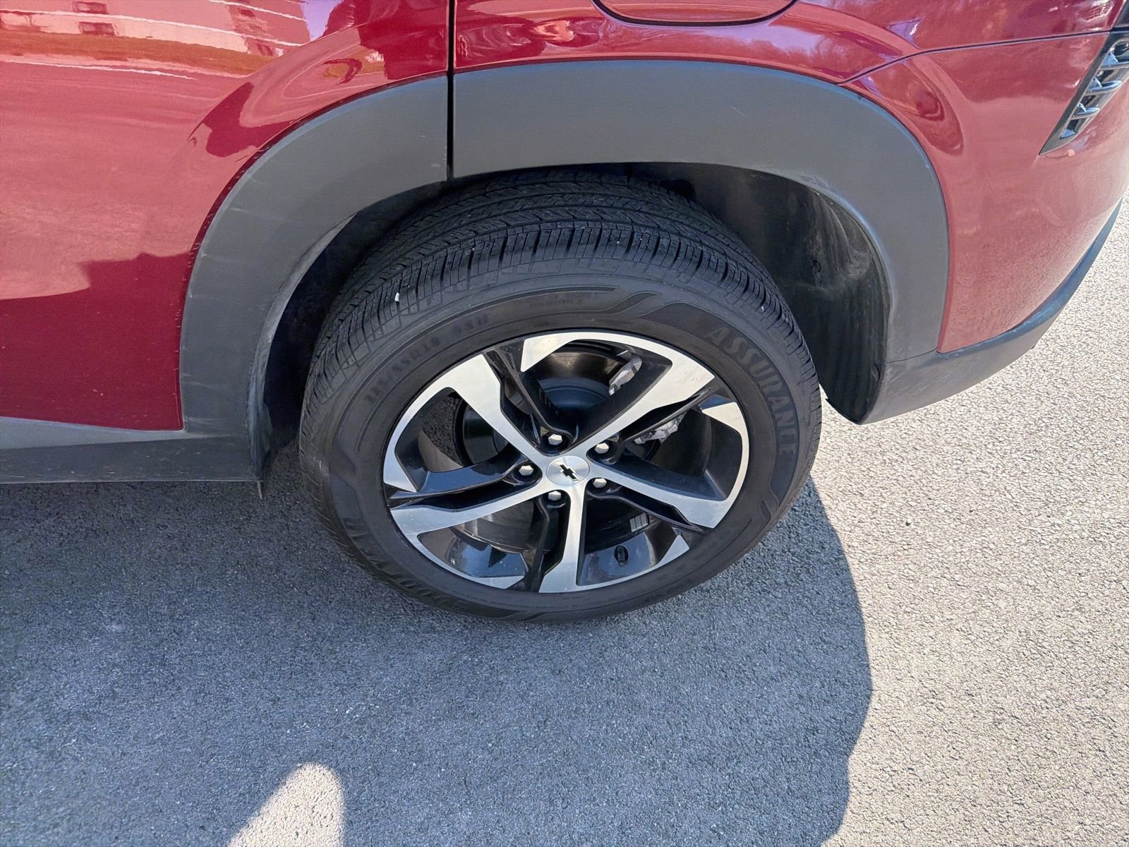 Used 2025 Chevrolet Trax RS image 9