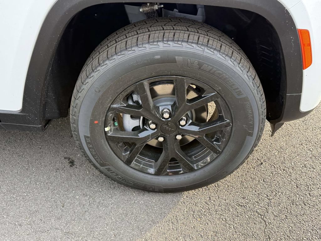 New 2026 Jeep Grand Cherokee Altitude AWD/4WD image 12