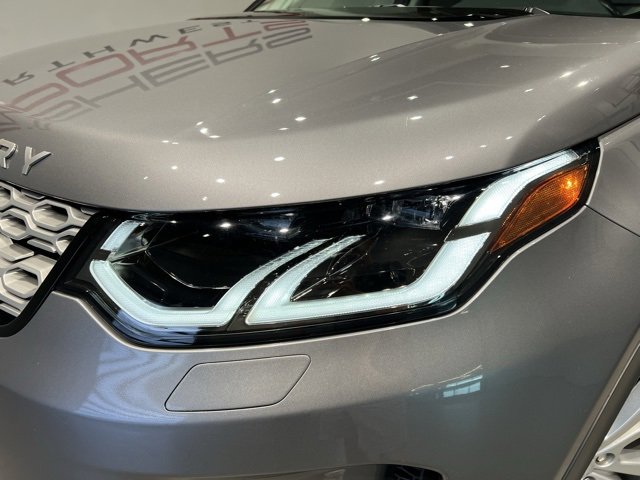 Used 2023 Land Rover Discovery Sport SE image 11