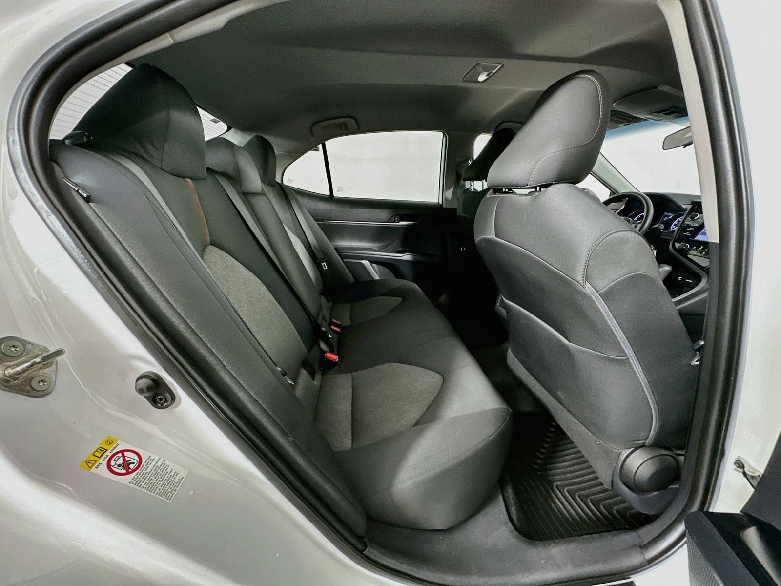 Used 2019 Toyota Camry LE FWD image 25