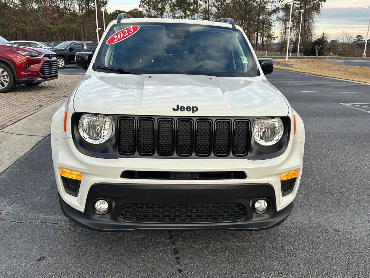 Used 2023 Jeep Renegade Altitude image 7