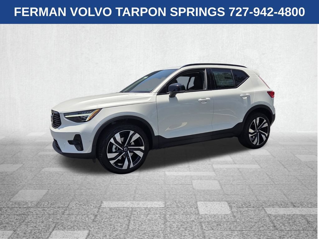 New 2026 Volvo XC40 B5 Plus w/ Climate Package AWD/4WD image 4