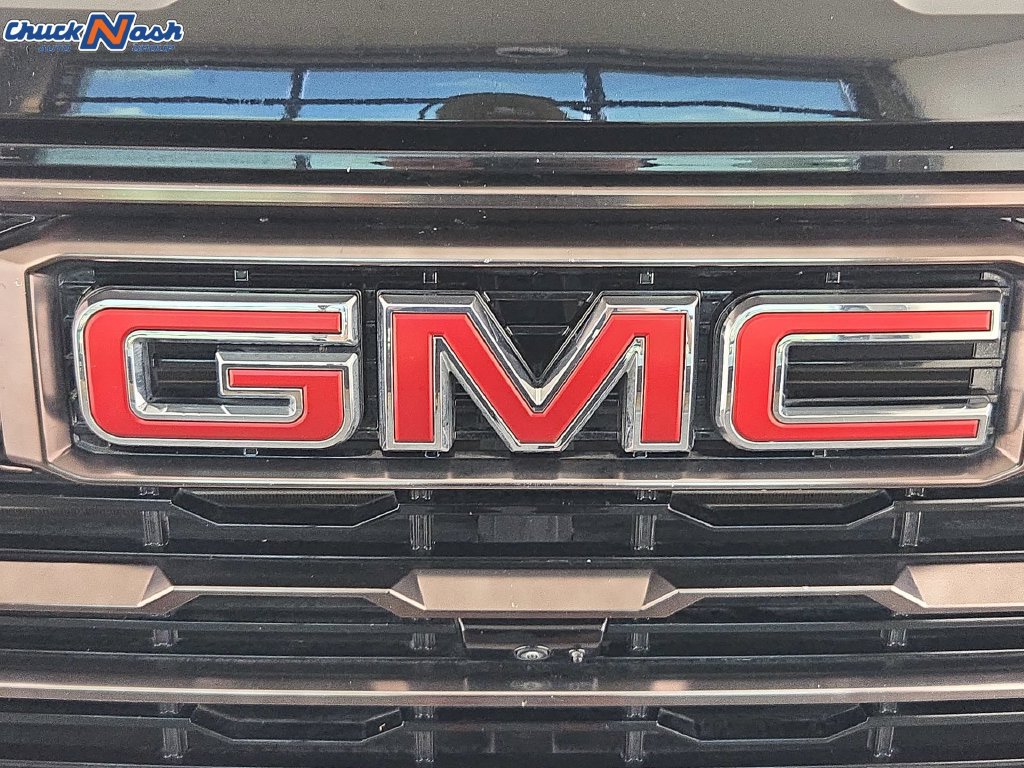 Used 2025 GMC Sierra 2500 AT4X AWD/4WD image 37
