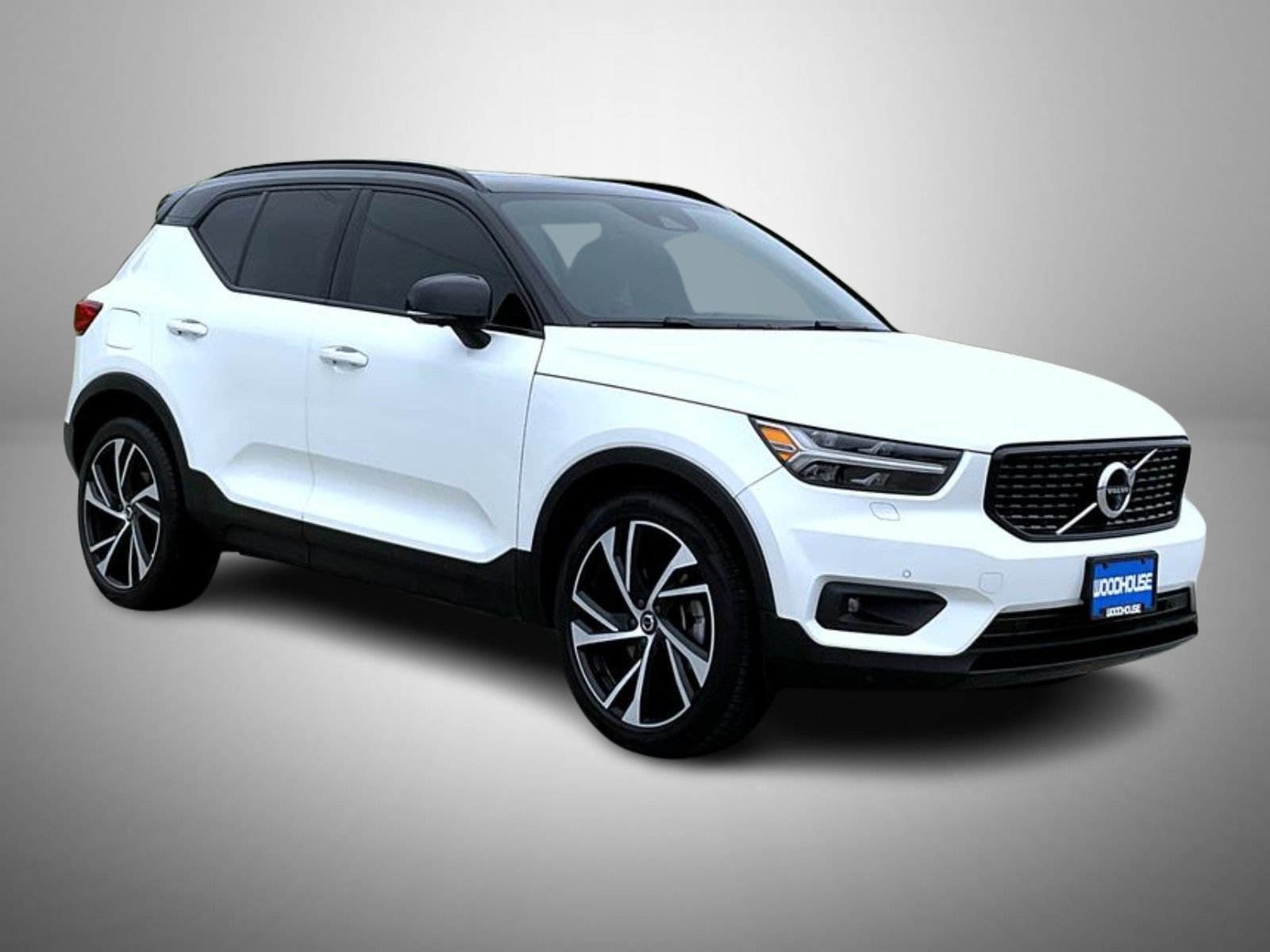 Used 2020 Volvo XC40 T5 R-Design AWD/4WD image 3