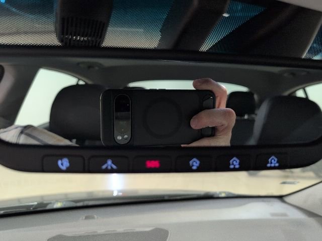 Used 2022 Hyundai Ioniq Limited image 26