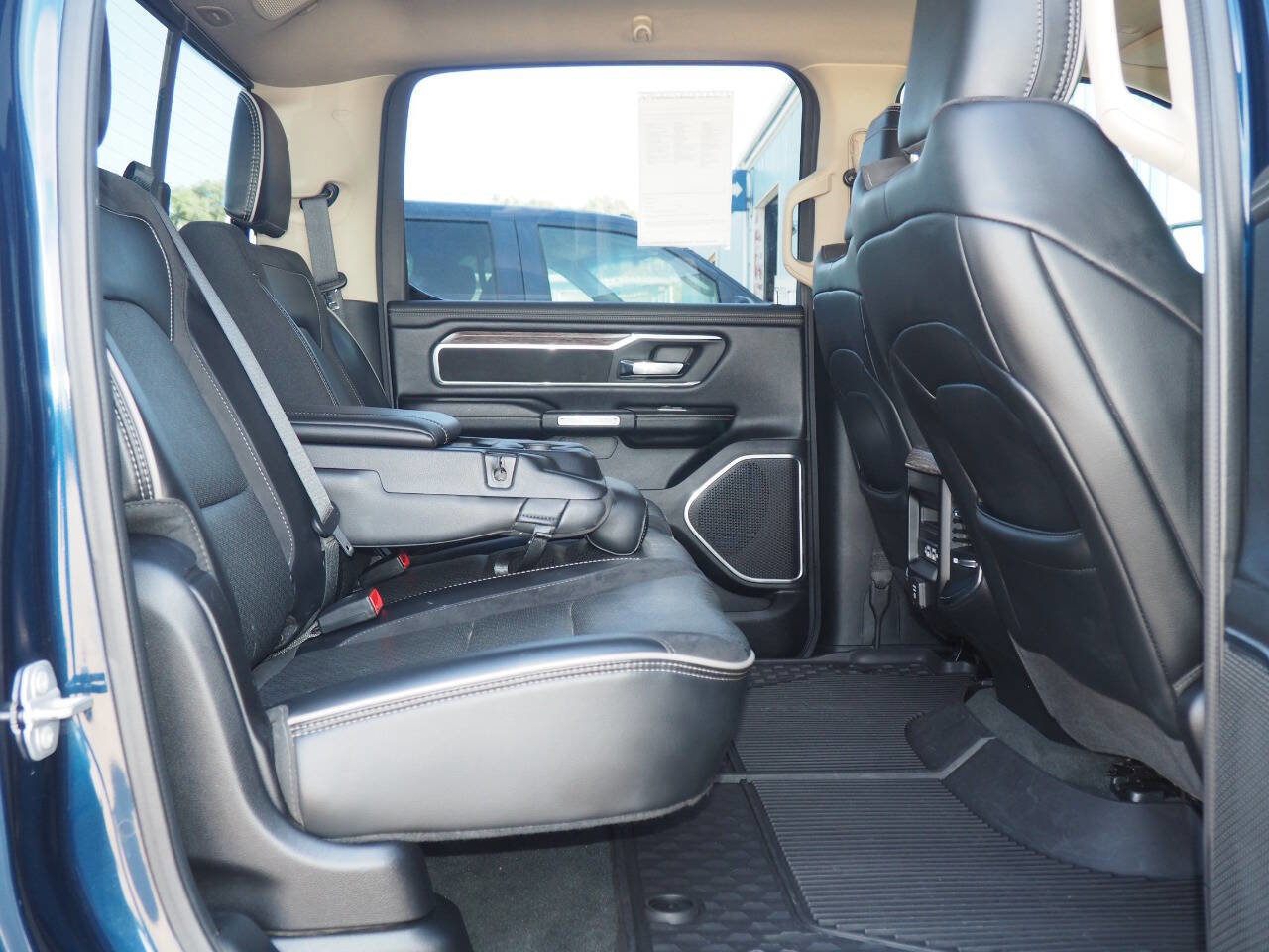 Used 2019 RAM 1500 Laramie image 13