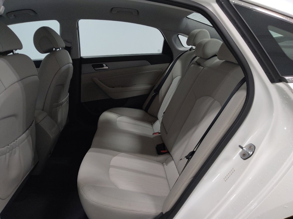 Used 2016 Hyundai Sonata SE image 18