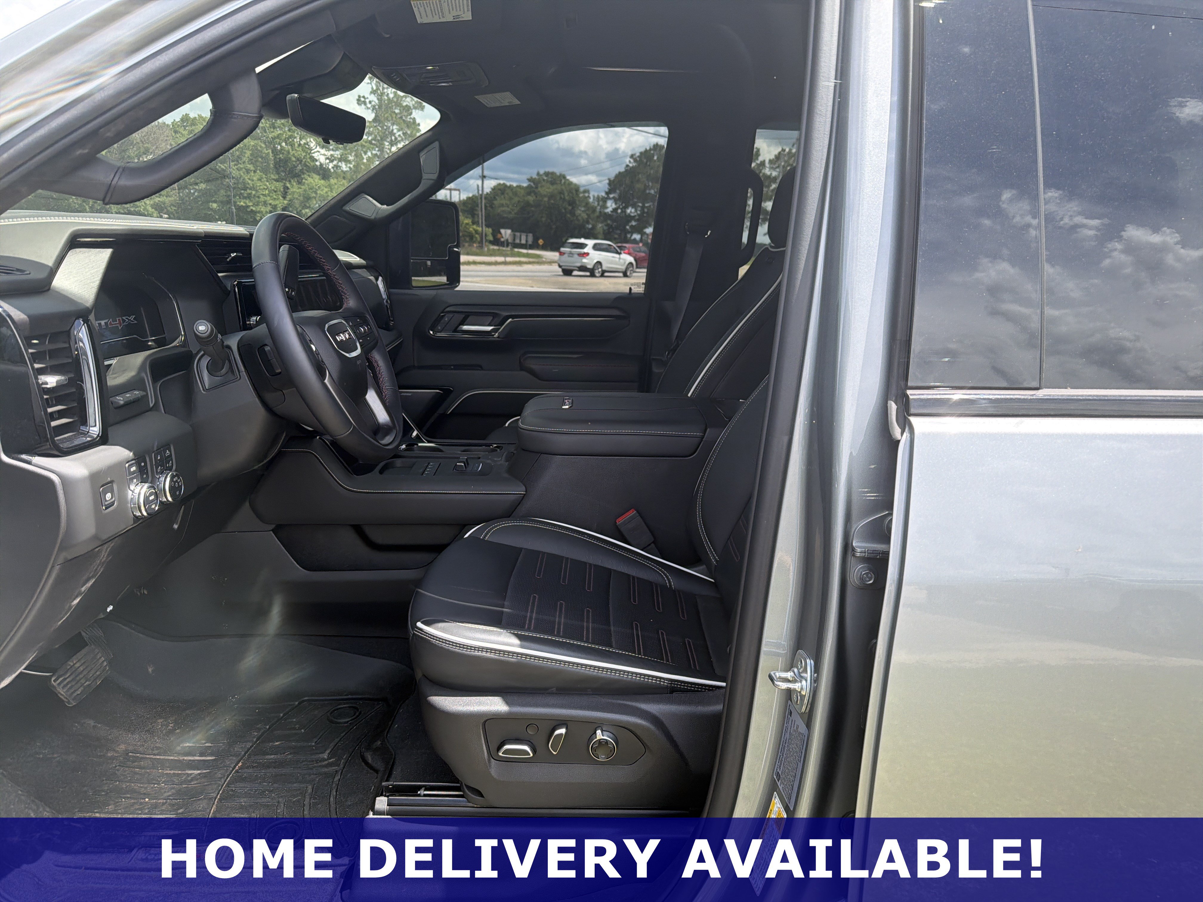 Used 2025 GMC Sierra 2500 AT4X AWD/4WD image 6