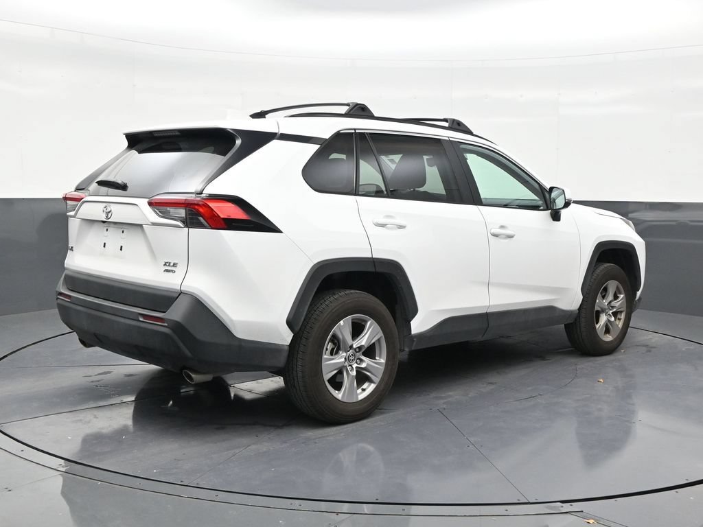Used 2025 Toyota RAV4 XLE w/ Convenience Package AWD/4WD image 5