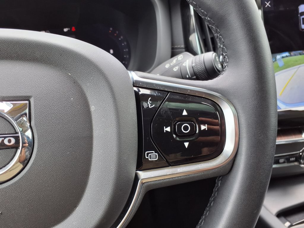 Certified 2023 Volvo XC60 B5 Ultimate w/ Protection Package Premier FWD image 25