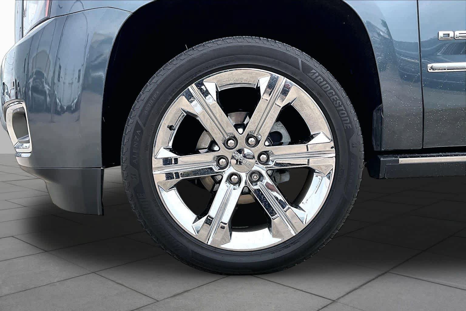 Used 2019 GMC Yukon Denali w/ Denali Ultimate Package RWD image 11