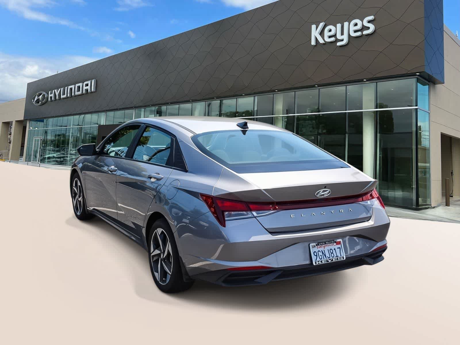 Certified 2023 Hyundai Elantra SEL w/ Convenience Package FWD image 7