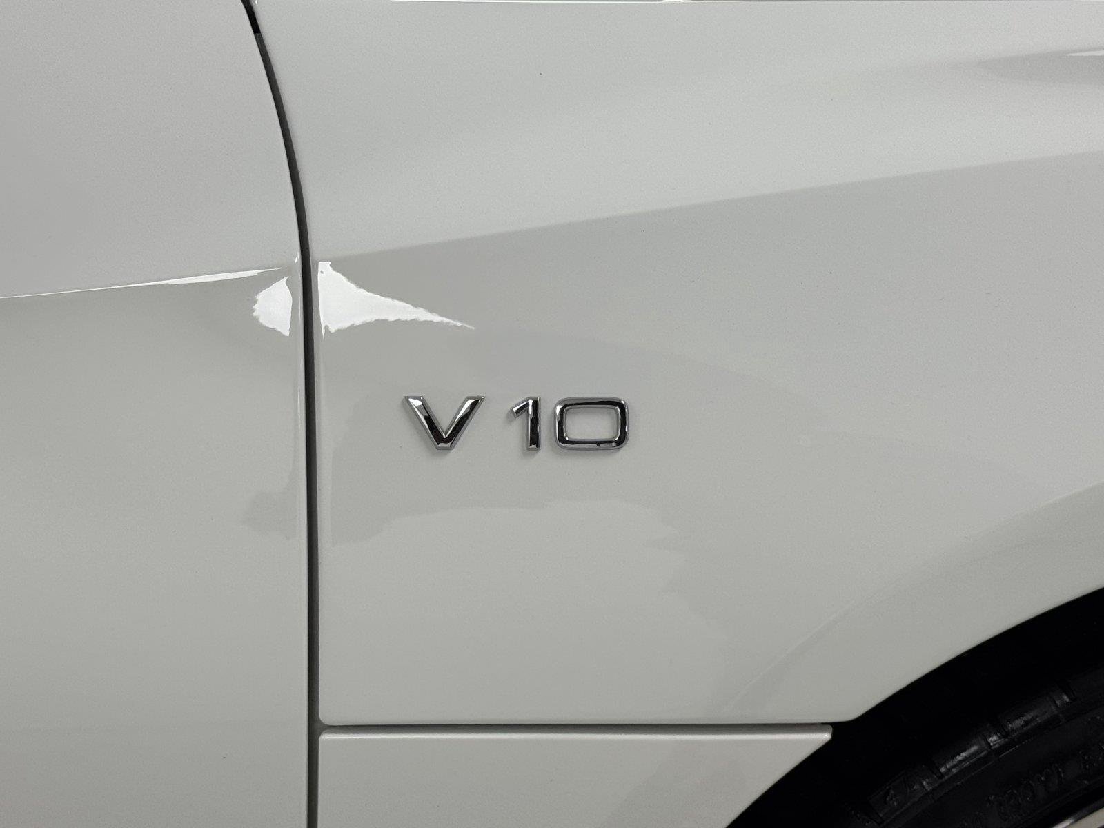 Used 2021 Audi R8 V10 RWD image 32