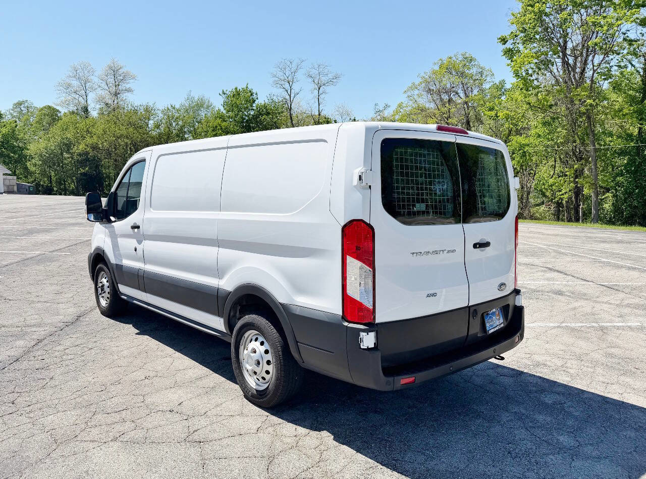 Used 2021 Ford Transit 250 Low Roof AWD image 7