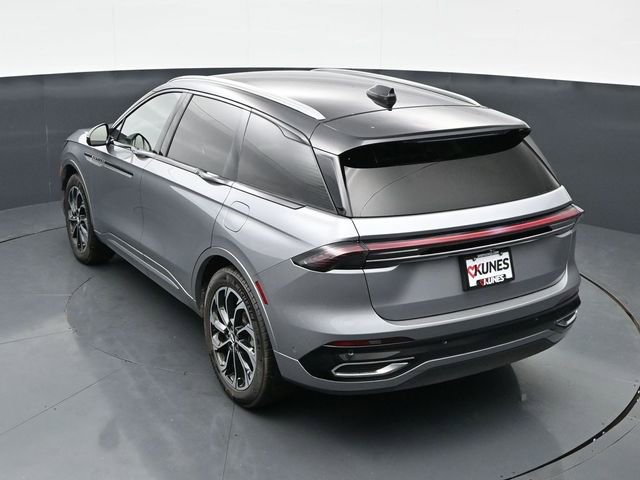 Used 2024 Lincoln Nautilus Reserve AWD/4WD image 31