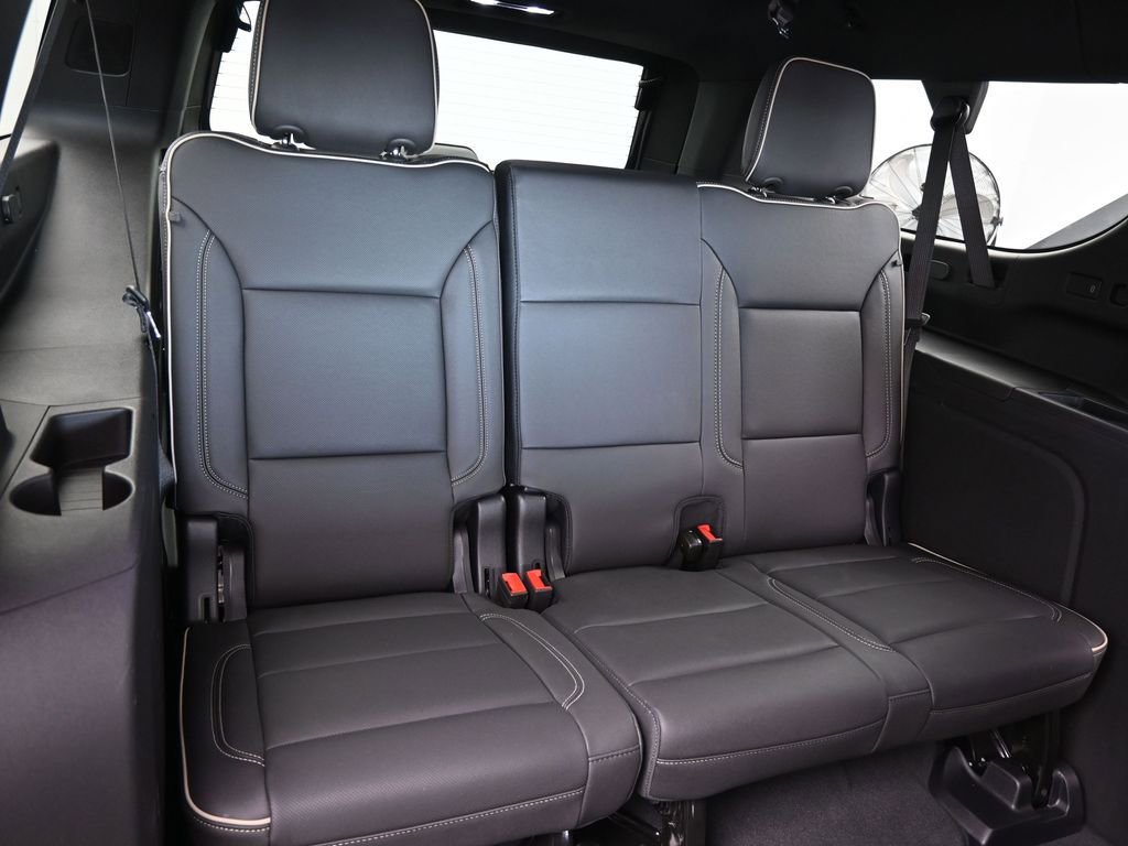 New 2025 Chevrolet Suburban Premier image 52