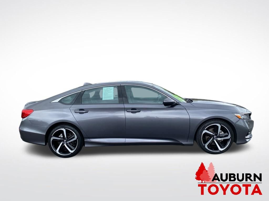 Used 2018 Honda Accord Sport image 2