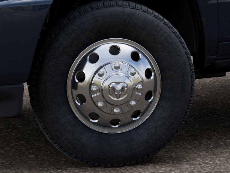 New 2026 RAM 3500 Laramie AWD/4WD image 9