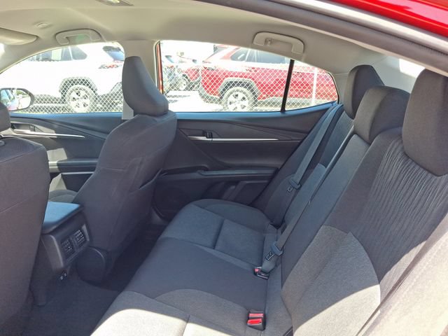 Used 2025 Toyota Camry LE FWD image 6