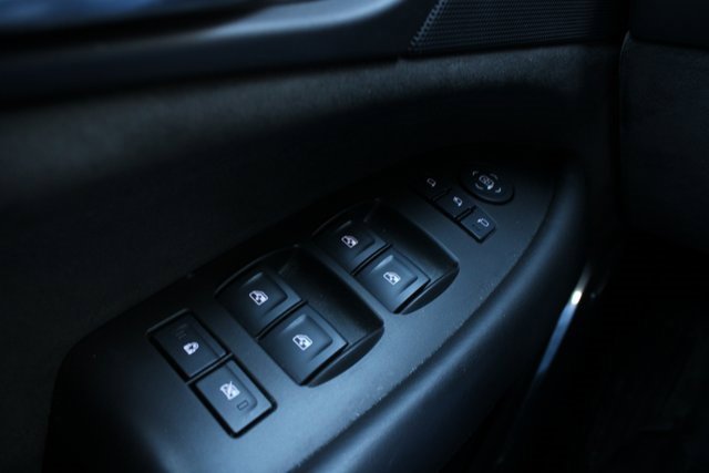 Used 2016 Cadillac Escalade Platinum image 15