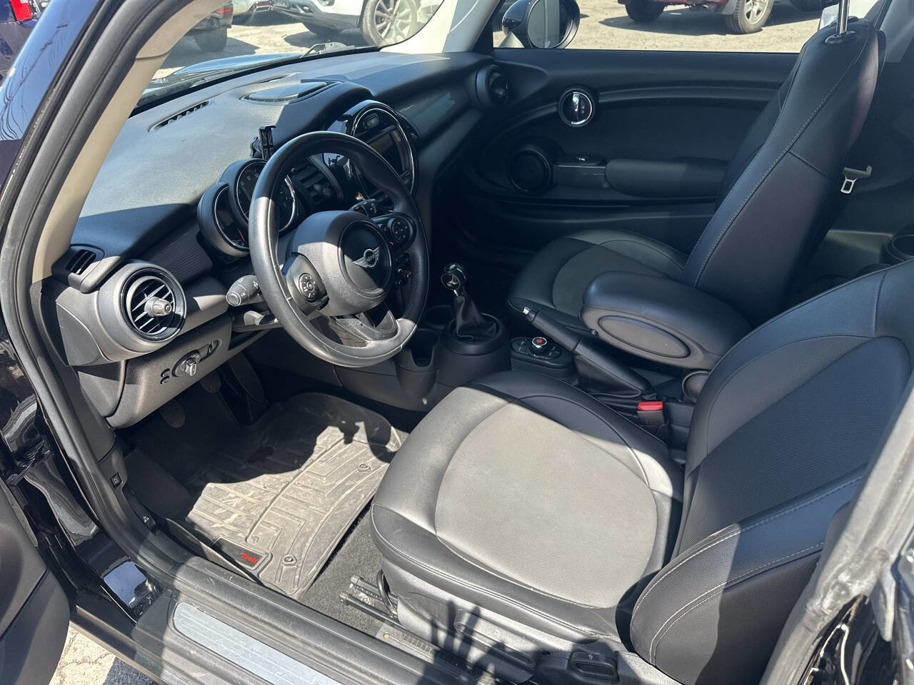 Used 2018 MINI Cooper 2-Door Hardtop FWD image 18