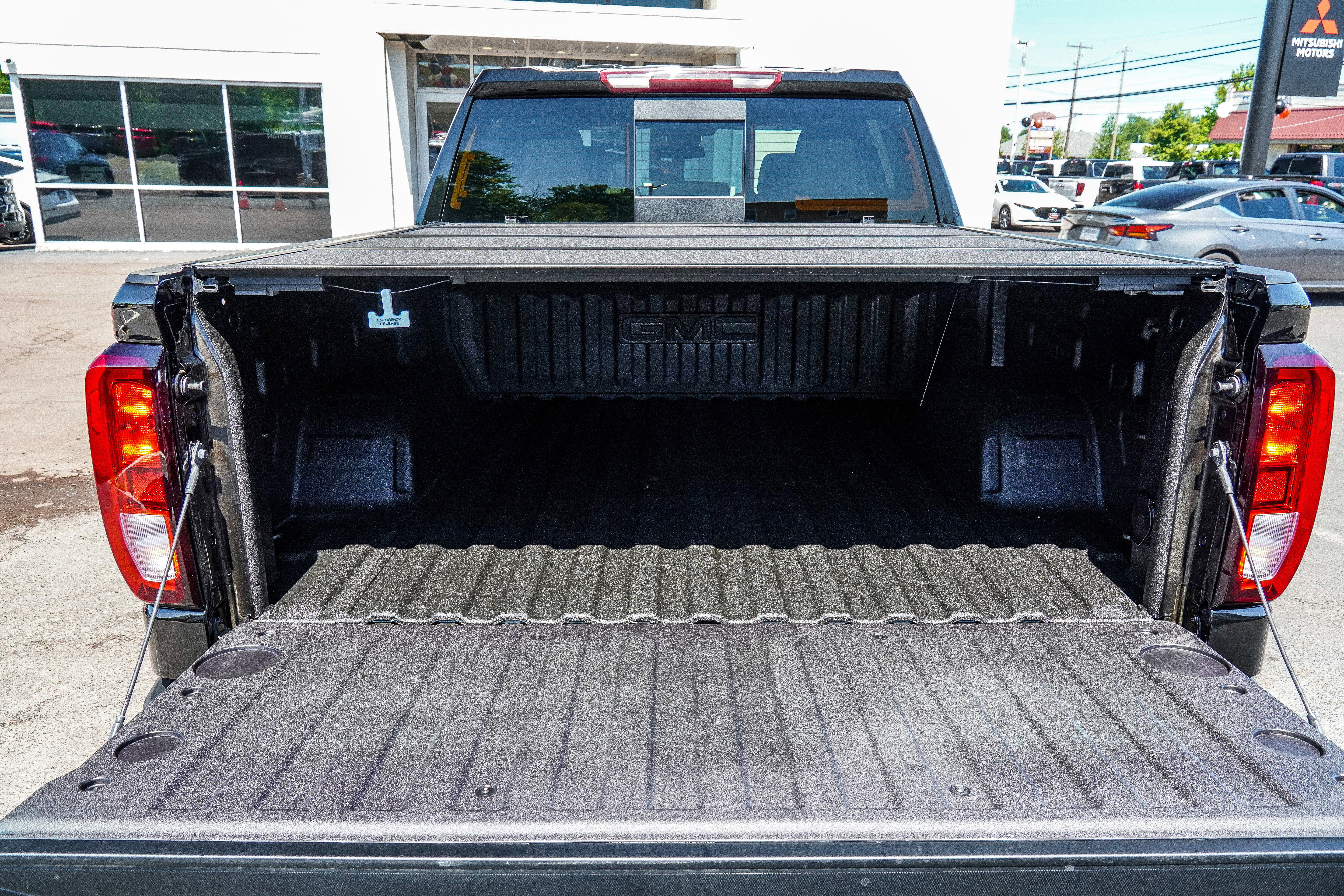 Used 2025 GMC Sierra 1500 Elevation w/ Elevation Premium Package image 52