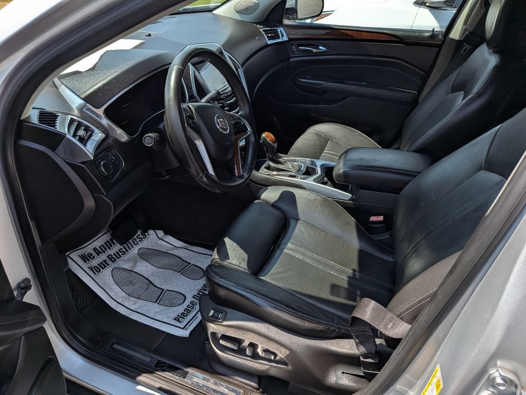 Used 2013 Cadillac SRX Luxury FWD image 14