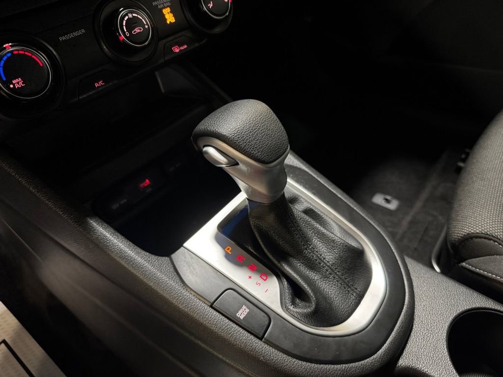 Certified 2023 Kia Forte LXS w/ LXS Technology Package image 21