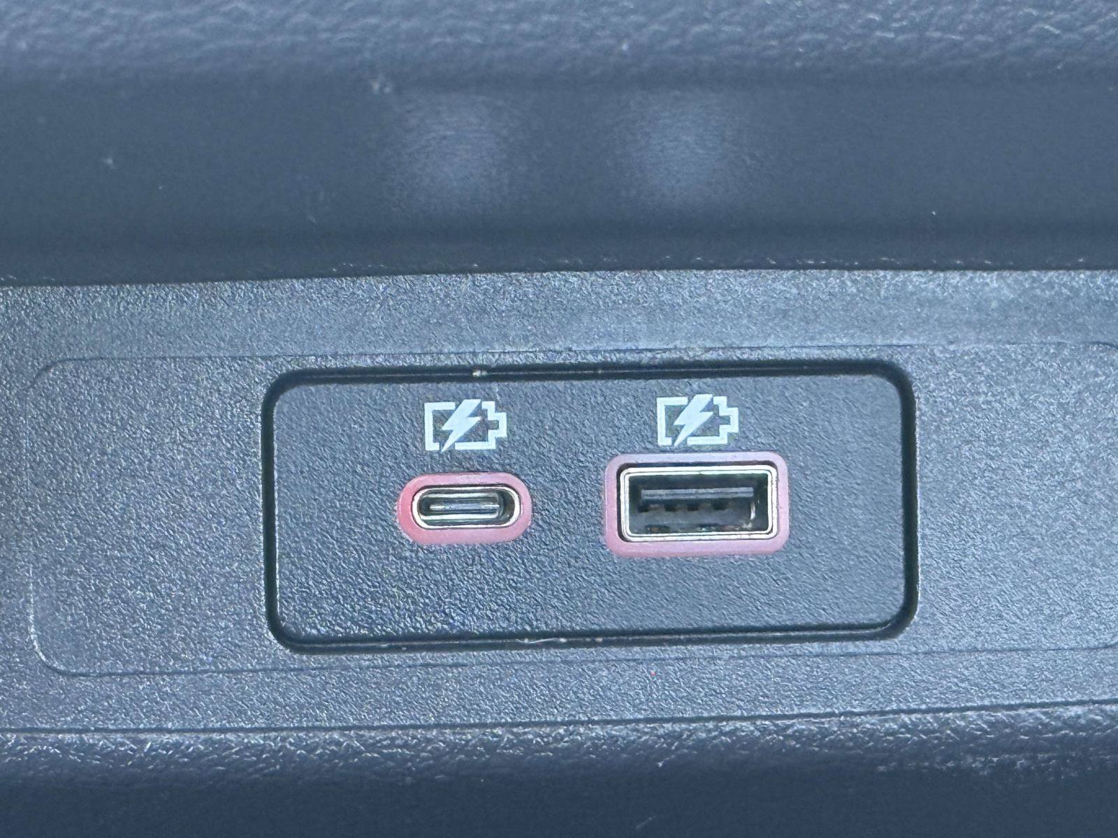 Used 2024 Nissan Altima 2.5 SV FWD image 6