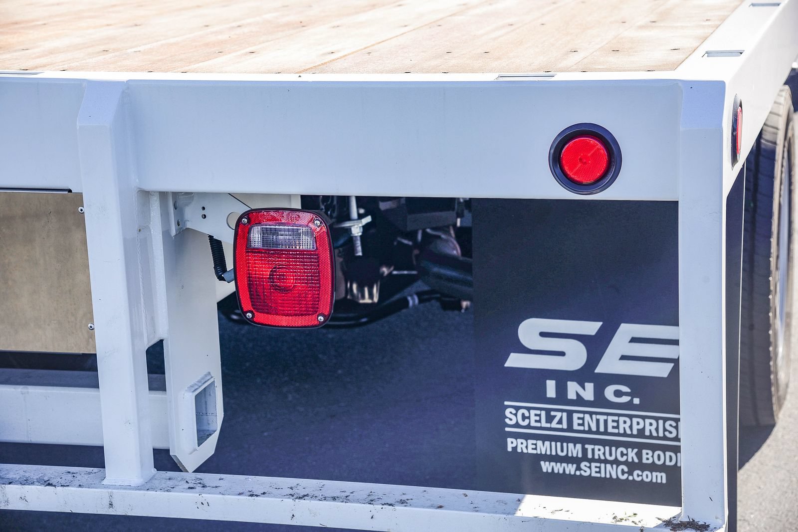 New 2026 Ford F550 4x4 Regular Cab Super Duty image 7