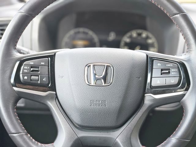Used 2025 Honda Odyssey Sport-L image 16