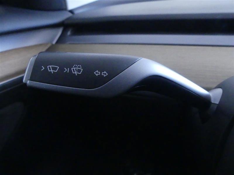 Used 2023 Tesla Model 3 Standard Range RWD image 15