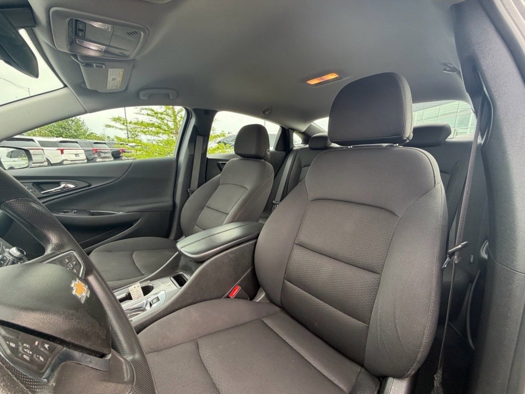 Used 2023 Chevrolet Malibu LT FWD image 10