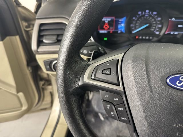 Used 2019 Ford Fusion SE FWD image 12