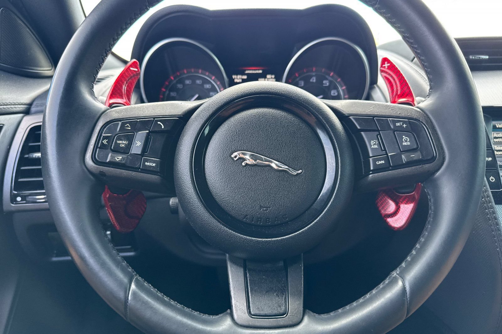 Used 2015 Jaguar F-TYPE Convertible RWD image 29