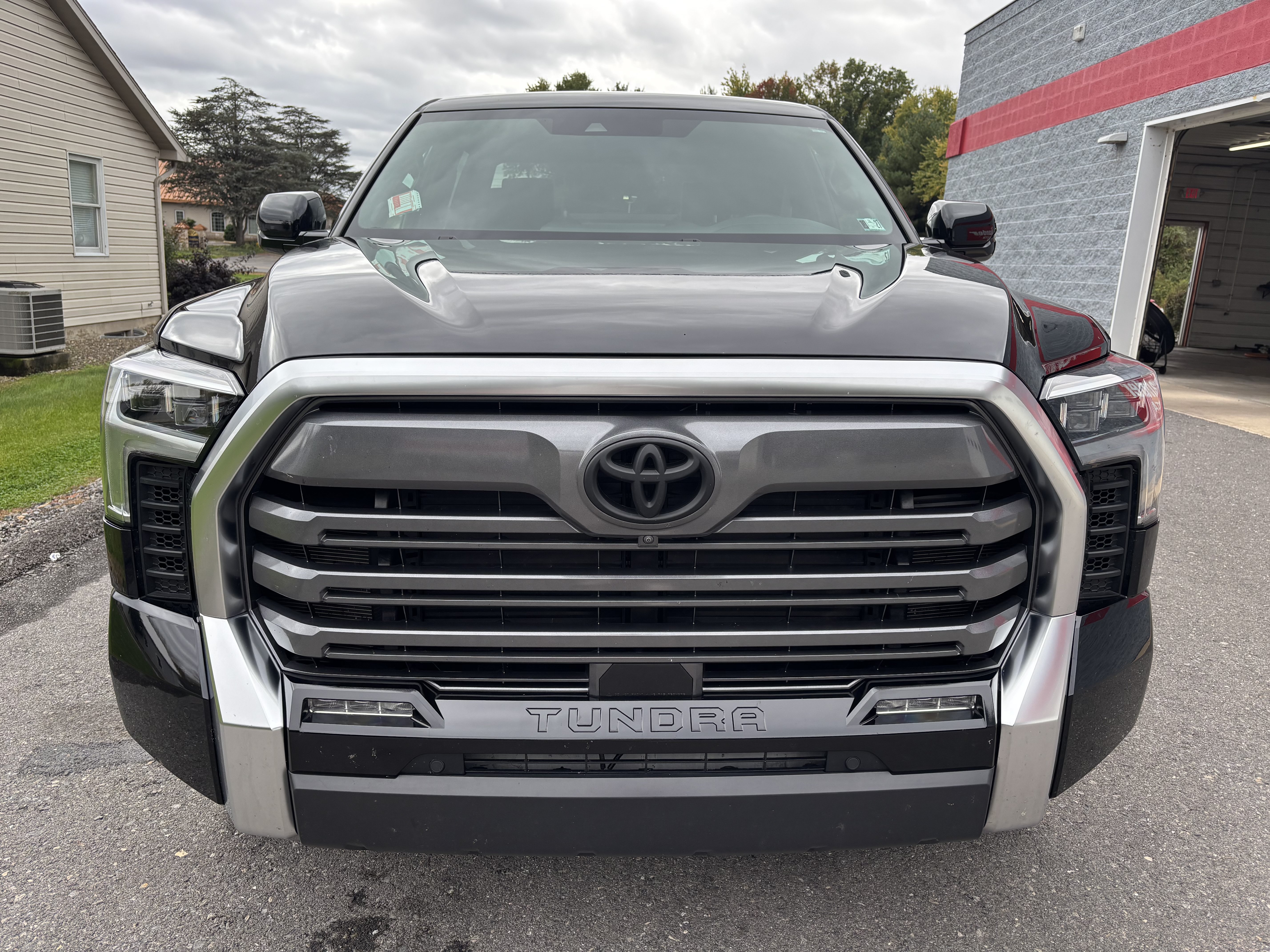 Certified 2025 Toyota Tundra Limited AWD/4WD image 8