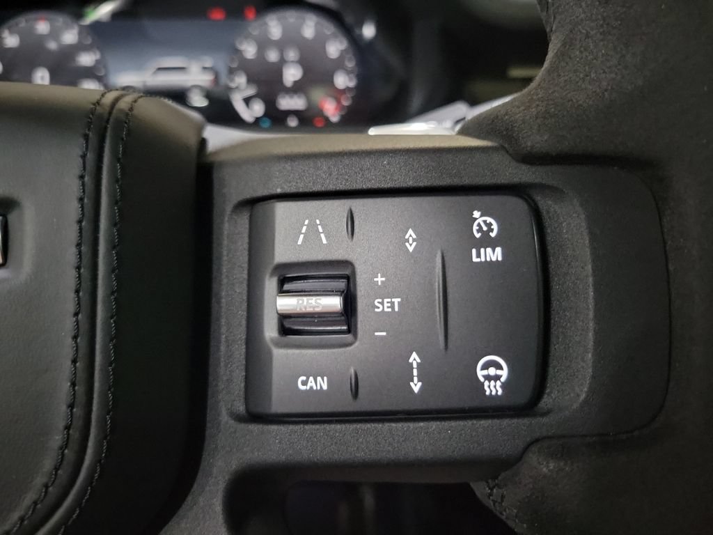 Used 2024 Land Rover Defender 110 V8 AWD/4WD image 16