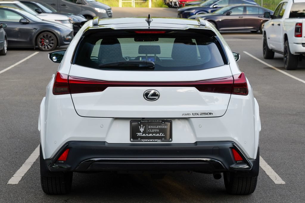 Used 2024 Lexus UX 250h F Sport AWD/4WD image 6