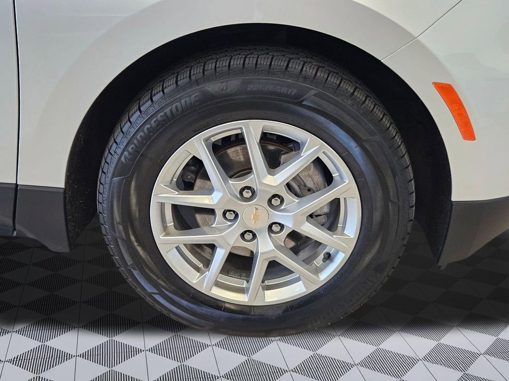 Used 2022 Chevrolet Equinox LT w/ Driver Convenience Package image 31