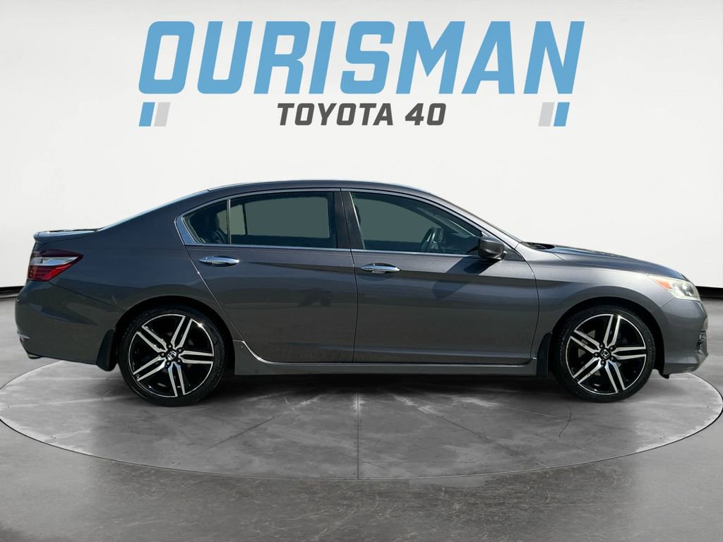 Used 2017 Honda Accord Sport Special Edition image 8