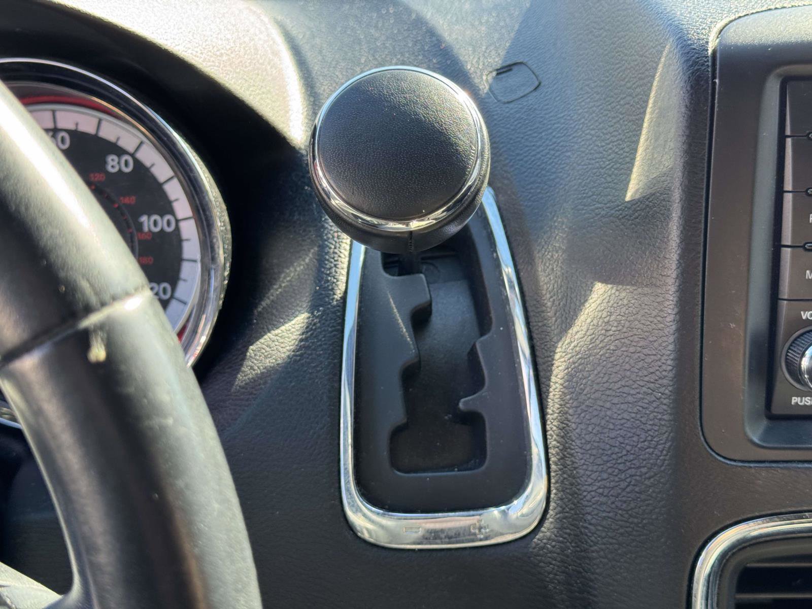 Used 2019 Dodge Grand Caravan SXT image 24