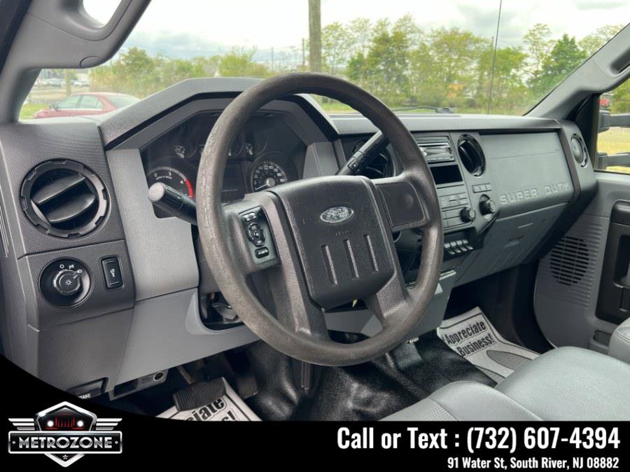 Used 2013 Ford F550 4x4 Crew Cab Super Duty w/ Payload Upgrade Pkg image 15
